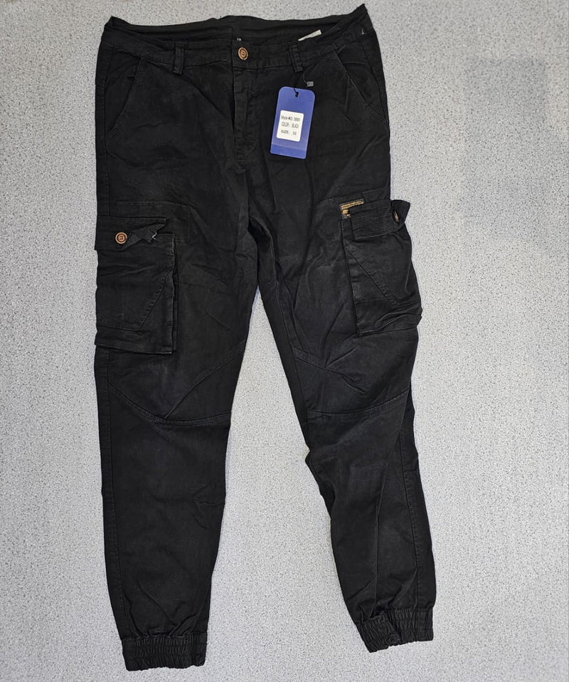 Pantalon Cargo Noir Bas Poignet