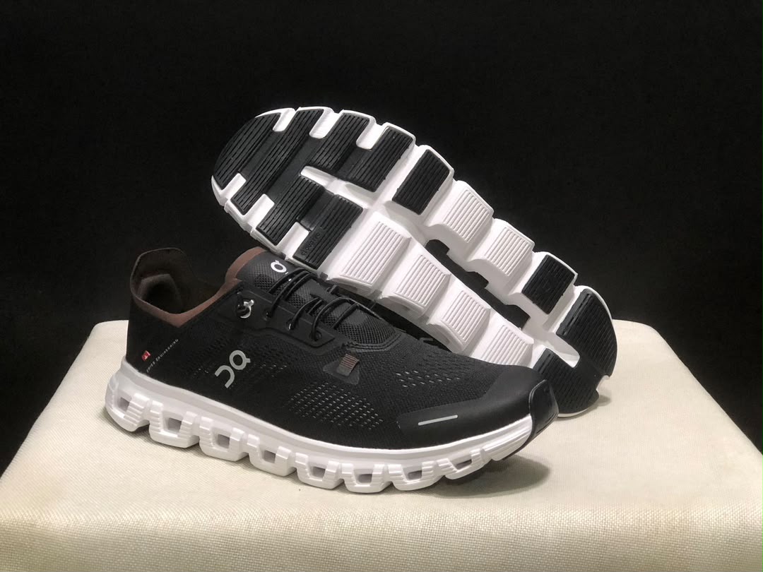 Chaussure On Cloud6 Noir/M