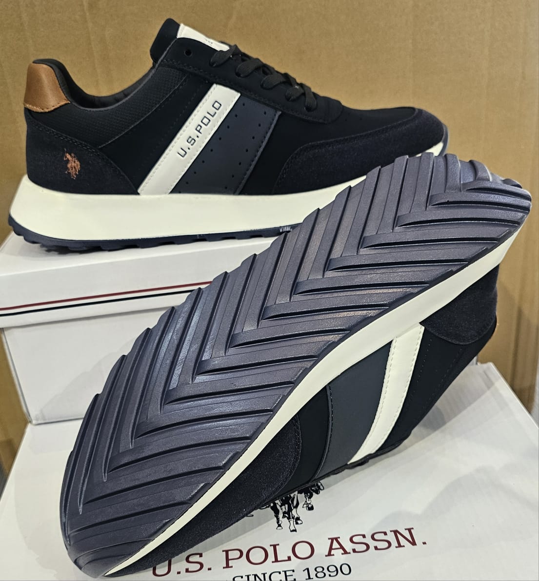 Basket P215 Noir