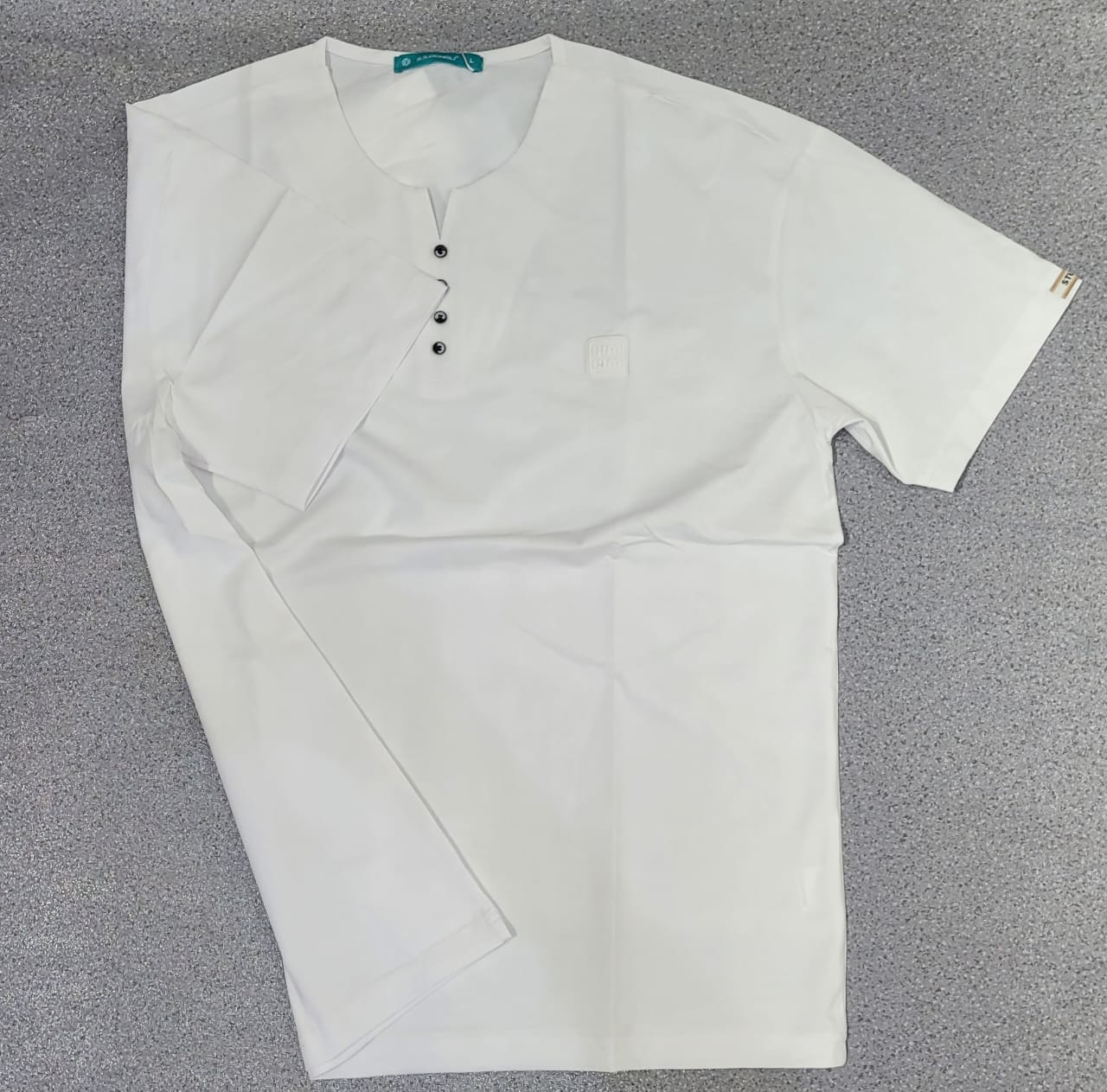 T-shirt Button blanc