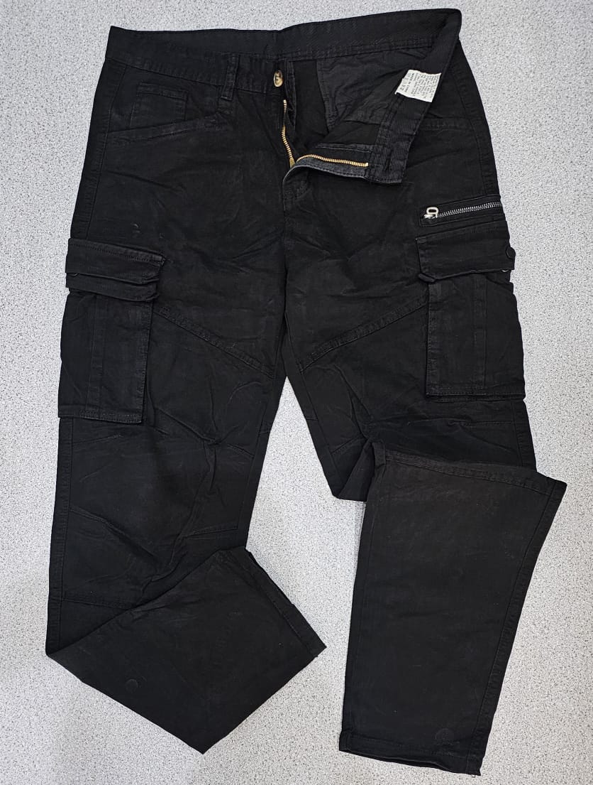 Kakki Cargo Noir