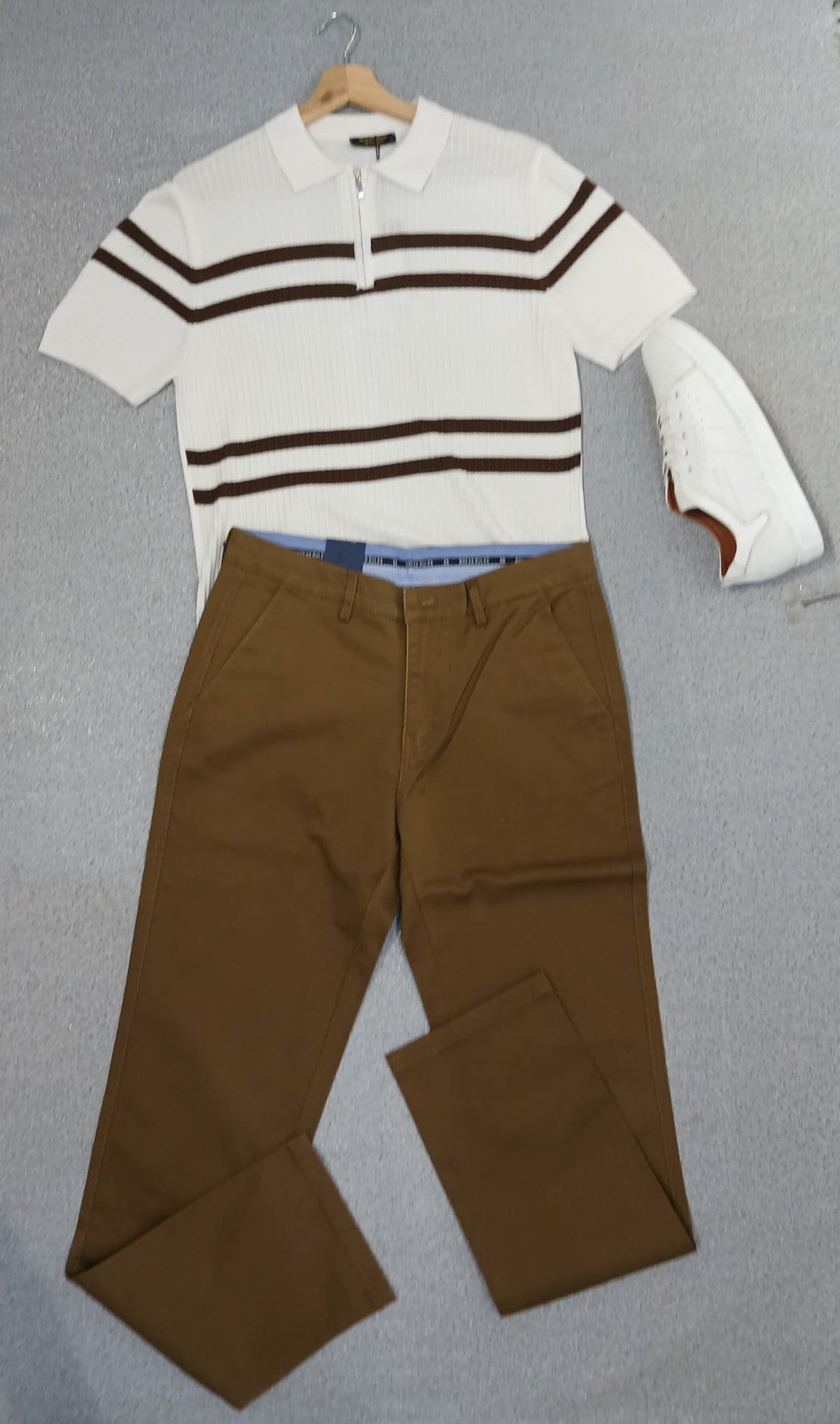Ensemble Complet Polo + kakki + Basket Blanc