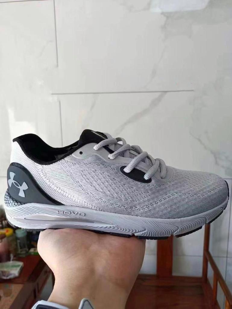 Chaussure UH123